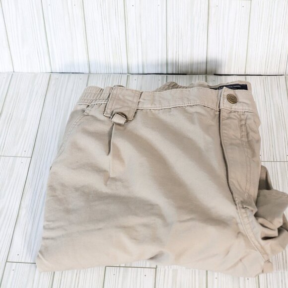5.11 Tactical Series Size 40/34 (33") 100% Cotton Elastic sides khaki color - Picture 1 of 13